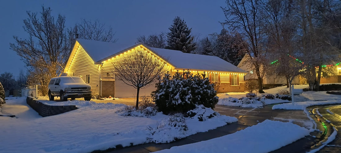 Why Your Outdoor Lights Stay Connected: The Truth About WiFi & Why ASAHOM Uses 2.4GHz