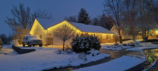 Why Your Outdoor Lights Stay Connected: The Truth About WiFi & Why ASAHOM Uses 2.4GHz